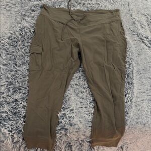 Men's Olive Jogger Pants NWOT